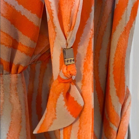 Guess By Marciano Patterned Tie Dress - Picture 4 of 5